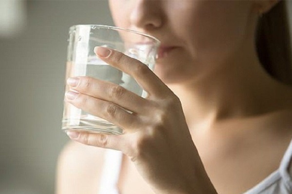Thiếu hụt nội tiết tố nữ nên uống gì?